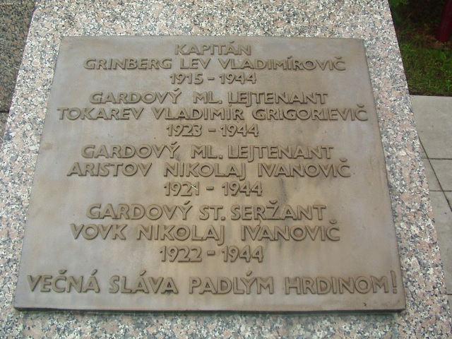 03 Pamätník padlým sovietskym letcom