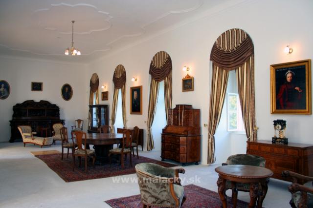 03 Interiér kaštieľa