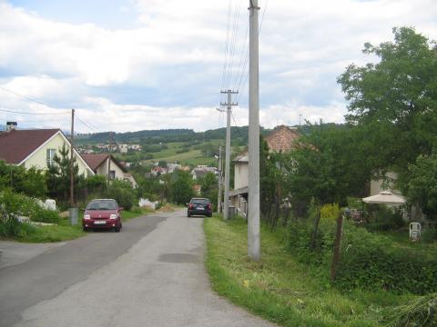 08 V obci, cestou na Dolinky