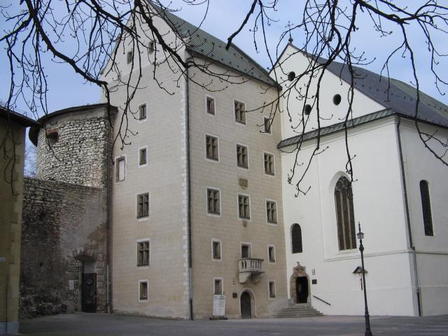 12 Slovenský kostol a Matiášov dom 