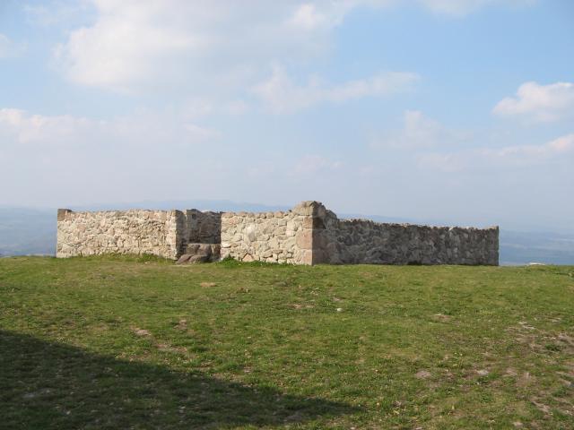 24 Pustý hrad 