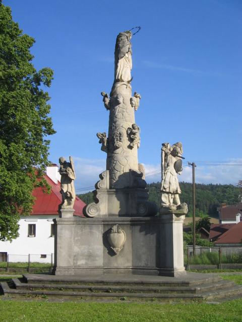 08 V obci - Morový stĺp