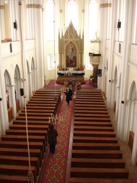 Interiér evanielického kostola augsburského vyznania