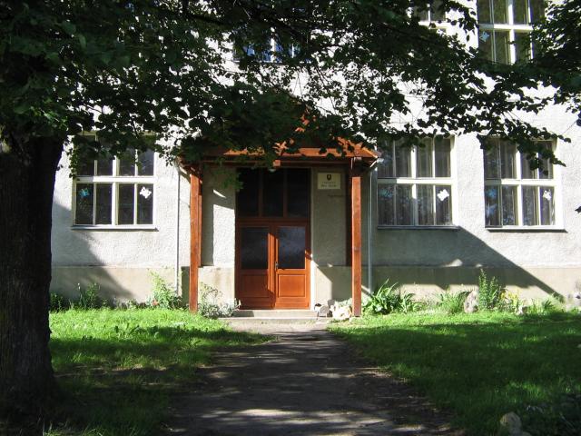 12 Základná škola