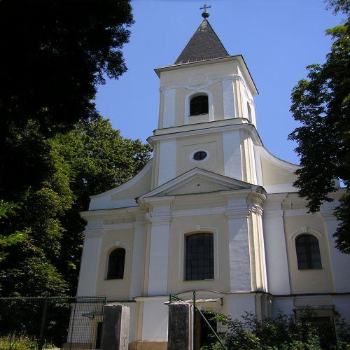 01 Kostol sv.Petra a Pavla