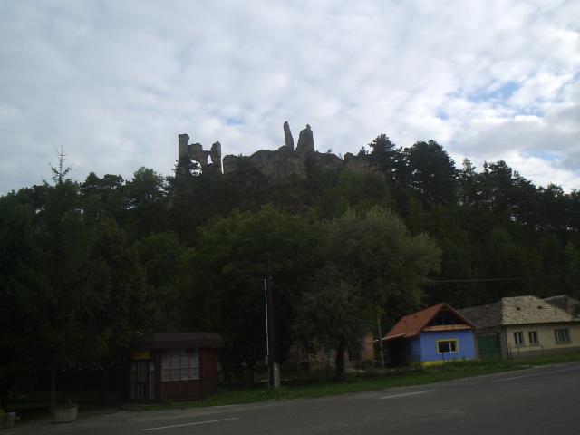 11 Zrúcaniny hradu Divín
