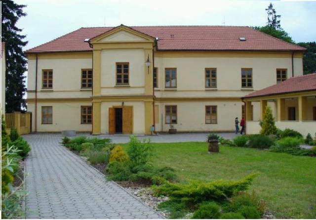 02 Kaštieľ