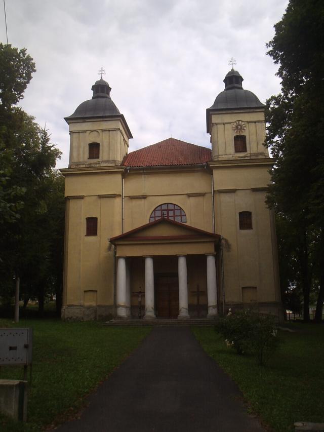 12 Rímskokatolícky kostol Nájdenia sv. kríža
