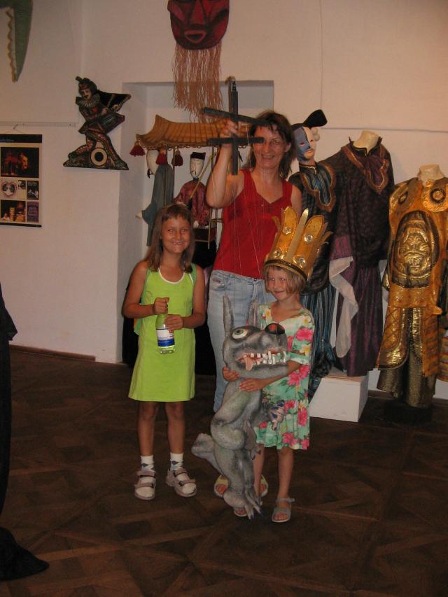 48 Múzeum bábkarskych kultúr a hračiek