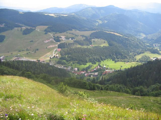 037 Donovaly, v pozadí Panský diel