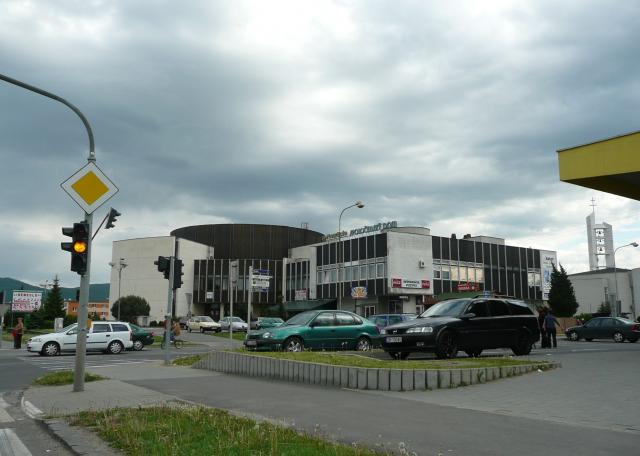 16 Spoločenský dom