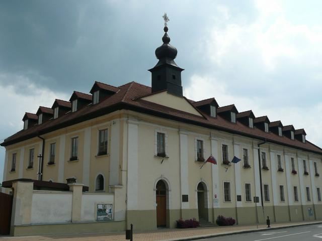 24 Piaristický kláštor