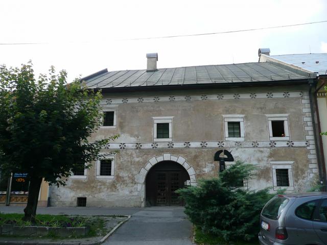 37 Námestie