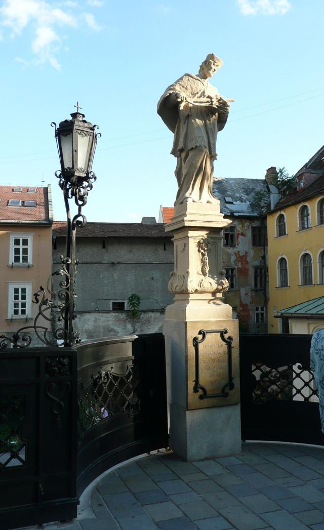 14 Socha sv. Jána Nepomuckého