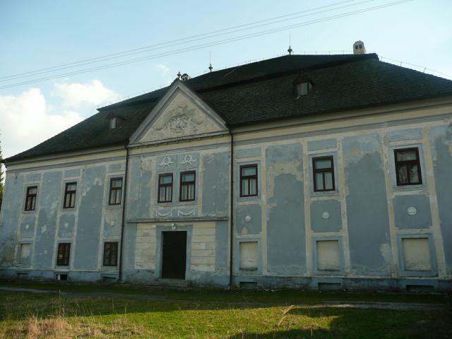 22 Kaštieľ rodiny Ostrolúckych