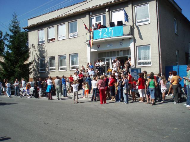 03 Zábery z osláv 725 výročia prvej písomnej zmienky o obci Brehy, ktoré sa konali 30.08.2008