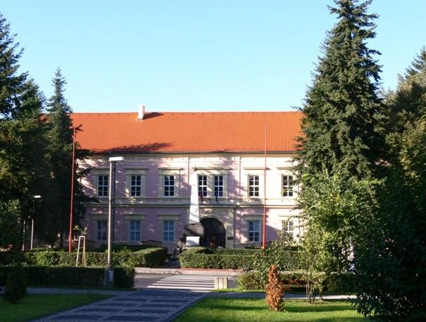 13 Gemersko-malohontské múzeum