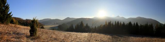 01 Panoráma okolo Fačkova